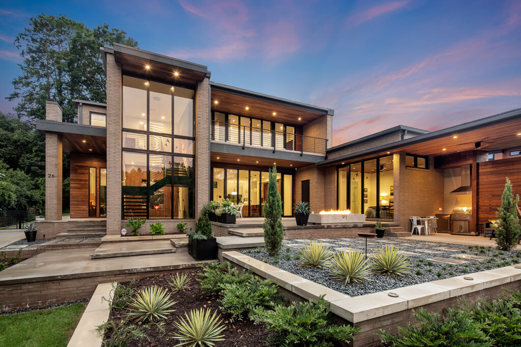 Project Name: MHK Architects Lux Home - Greenville, SC
Dealer Name:
Architect: MHK Architecture - Jeremy Driskell
Builder: Carson Speers Builders
Product:
Color:
SO#:
Rep: Brent Simpson
Interior Design: ID Studio Interiors
Photography: Aaron Fine Architectural Photography