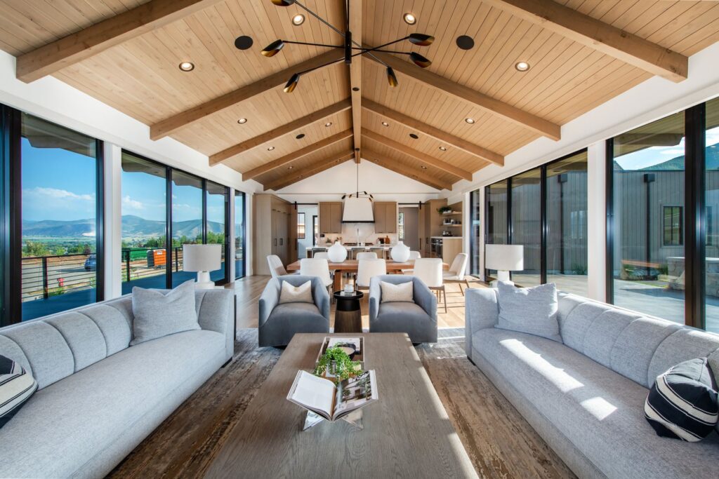 Project Name: 433 North 850 West - Midway, Utah
Dealer Name: P3 Windows
Product: CityLine CA, PW, Flex Screen
Glass: Cardinal LowE 272, EnergyBasic (Dual Silver), EnergyMax (Triple Silver + Capillary Tube)
Color: (impressive) New Dark Bronze 2604, Grids (GBG) - Black
SO#: 943745
Rep: Beninga Sub